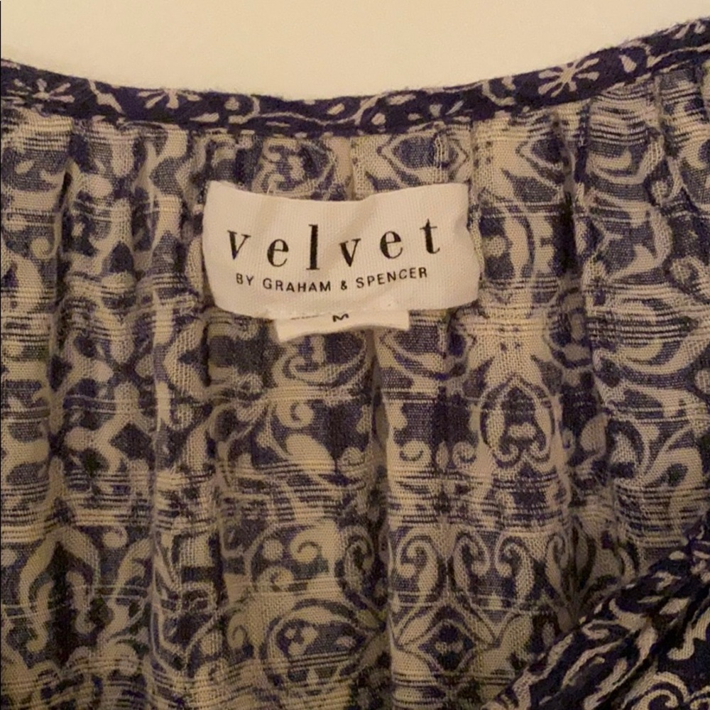 Blouse - Picture 2 of 2